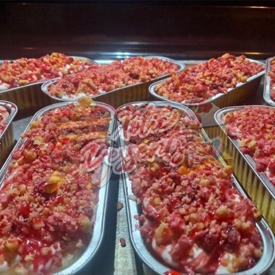 MINI Strawberry Crumble