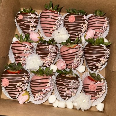 12 Strawberries