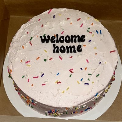 🎂 10” Cake (Serves 36)