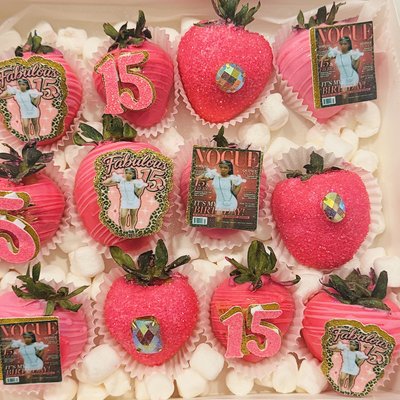 Dozen Custom Dipped Strawberries 