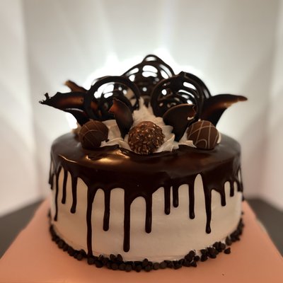 Traditional Cuban Chocolate Cake Bombón (20-22)