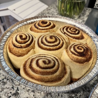 Cinnamon Rolls 