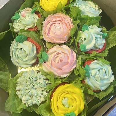 Floral Bouquet 10 Jumbo 