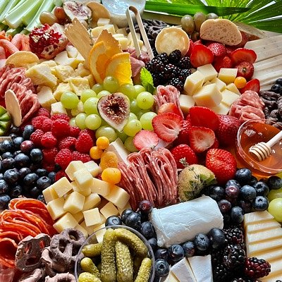 6ft Board (Feeds 25-30)