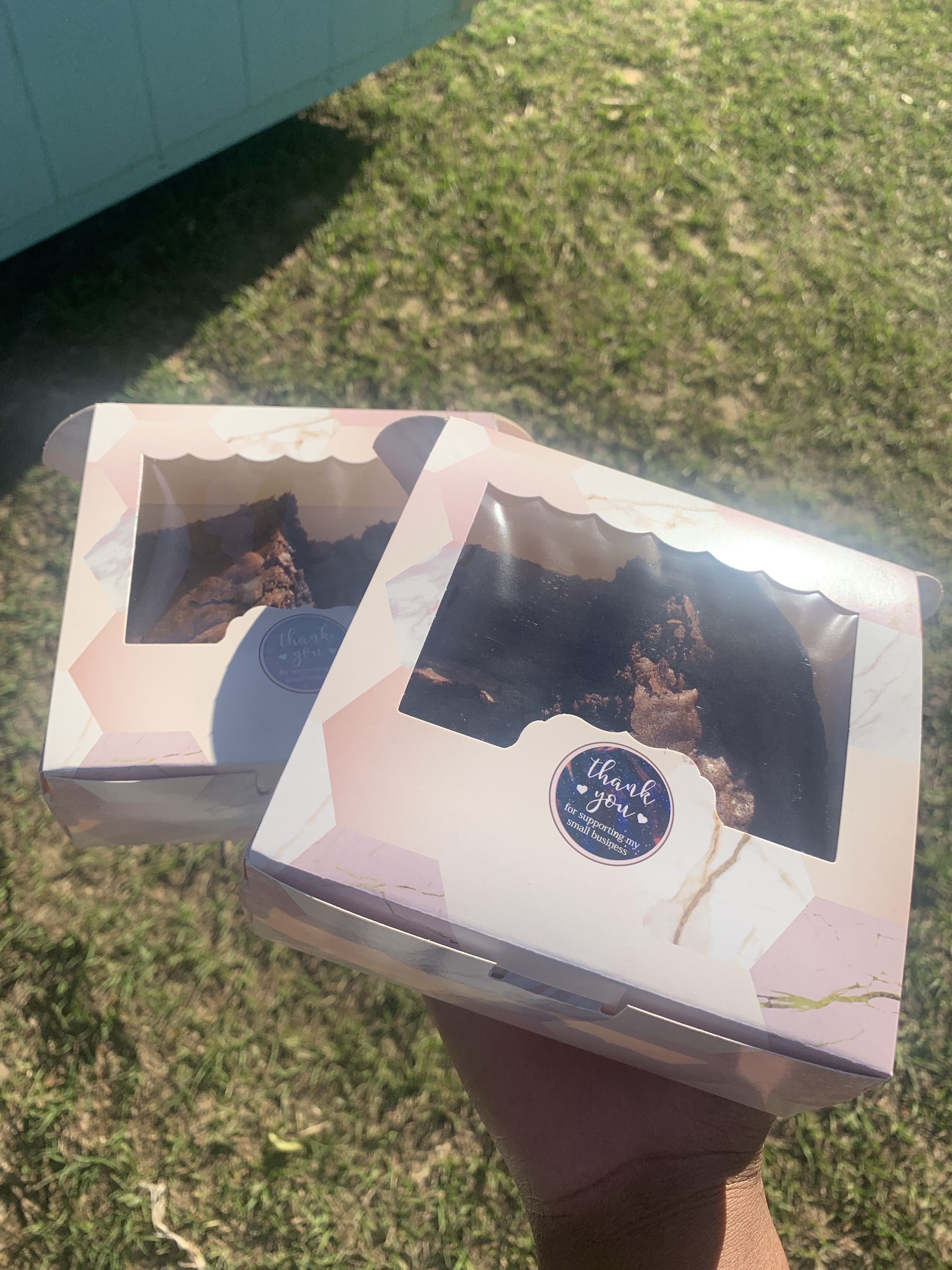 Chewy Fudge Brownies (4pc)
