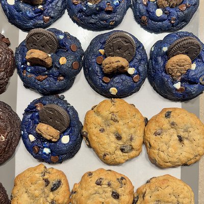 Variety Pack Cookies 1/2 Dozen 3 Flavors