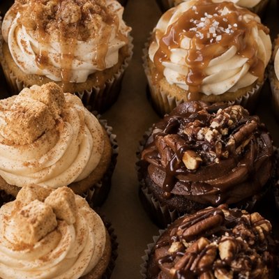 One Dozen Cupcakes 