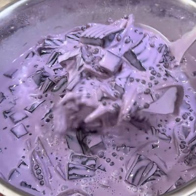 Ube 