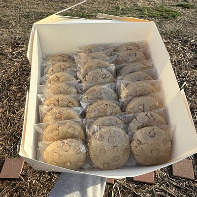 12 Classic Peanut Butter Cookies 🥜