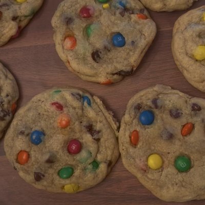 Classic M&M Cookie (SMALL)