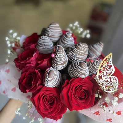 Chocolate Covered Strawberry Bouquet