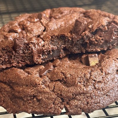Double Chocolate Chip Cookies 6 Pack 