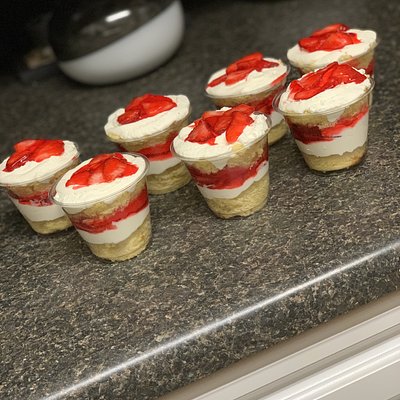 8oz Cake Cups