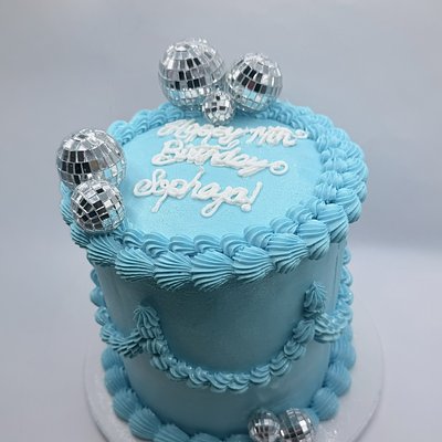 6 Inch Tall & Skinny ( 3Layered Cake) 