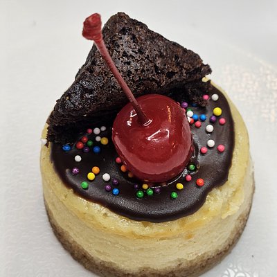 Mini Brownie Sundae Cheesecake 