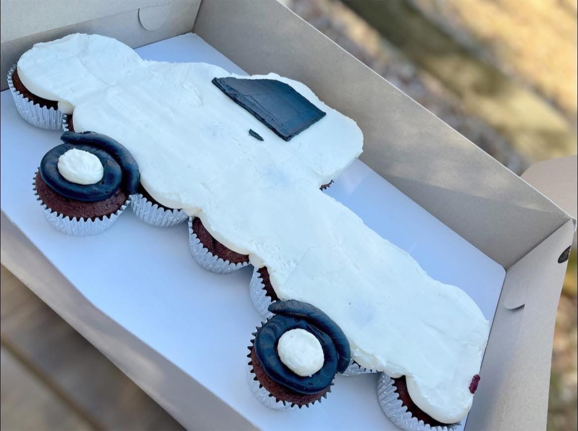 Cupcake Cake (Pull Apart)