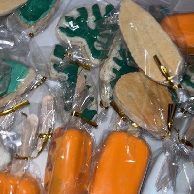 Birthday Party Favors (Cookies/Cake Pops, Etc.)