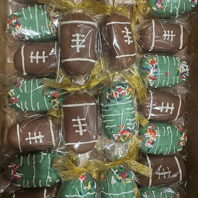 Cake sickles/ Cake pops