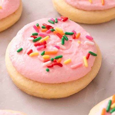Mini Shortbread Cookie With Buttercream 