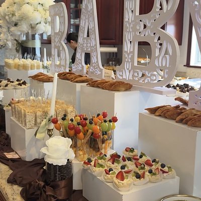 Deluxe Graze Table (Appetizers) 