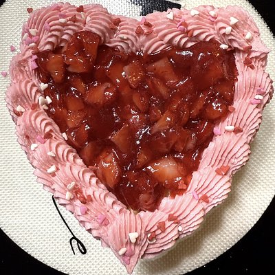 6in Heart Cheesecake