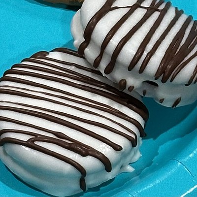 Dipped Oreos