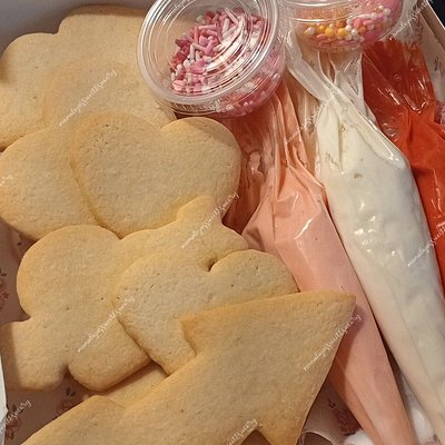Sugar Cookie kits (Must Order In Increments Of 4 Dozens) 