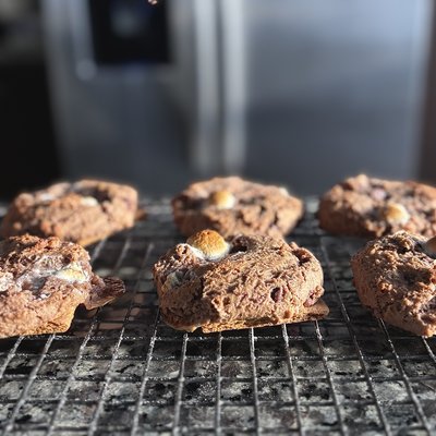 Hot Chocolate S’mores Discard Cookies