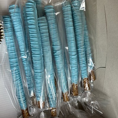 Chocolate Covered Pretzel Rods 
