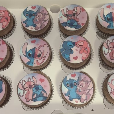 Cupcakes with decoration to suit theme