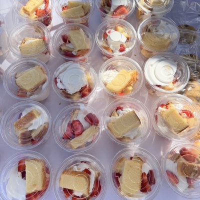 STRAWBERRY SHORTCAKE DESSERT CUPS