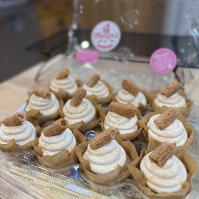 Cinnamon Churro Cupcakes 