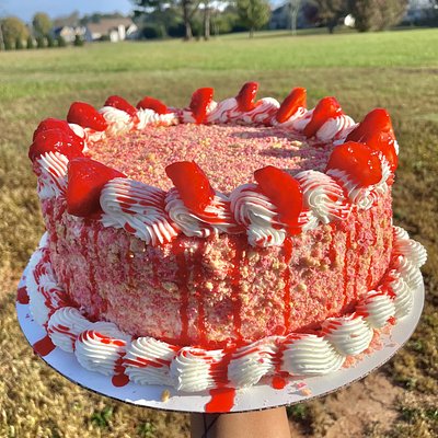 Strawberry Crunch Cake
