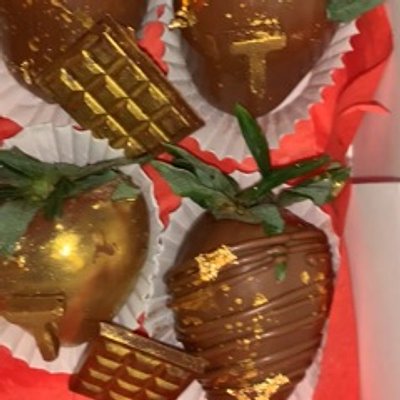 Dipped Berries With accents 