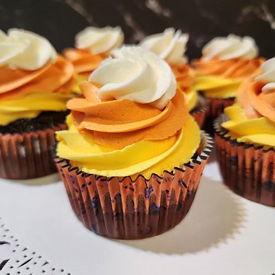 Candy Corn Cupcakes 