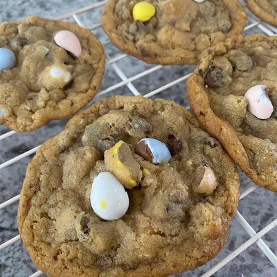 Cadbury Egg Cookies