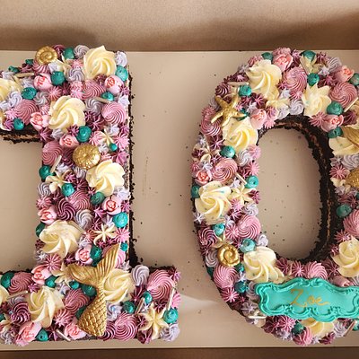 Cut-out/Carved Cakes (2d)