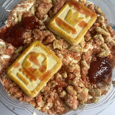 Crowned Crunch Dessert Bowls