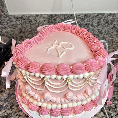8in Heart Cake 