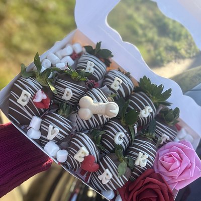 Dozen Strawberries 
