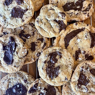 Chocolate Chip Cookies (8ct.)