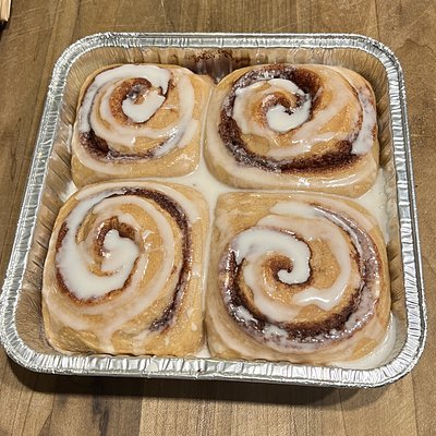 Cinnamon Rolls (4 Count)