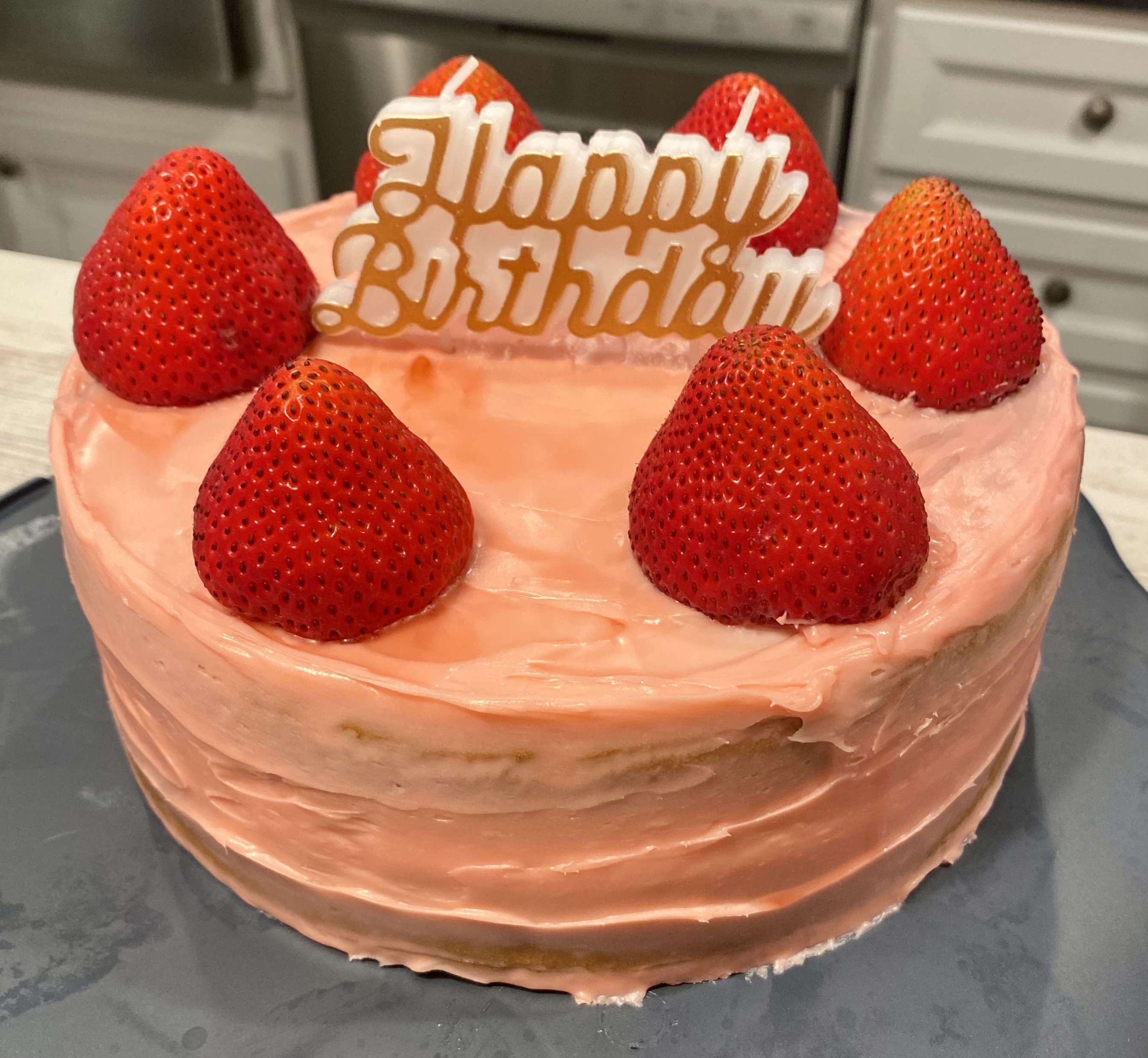 Small Cake (2 Tier, 8×8 inches)