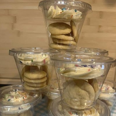 Dunka Roo Dip with Mini Sugar Cookies
