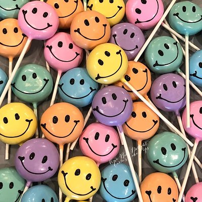 Custom Detail'd Cake Pops 