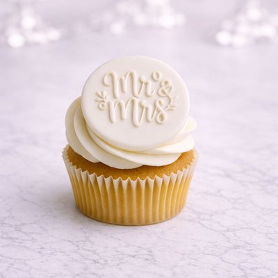 Custom Wedding Fondant Cupcakes