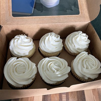 Plain Cupcakes 