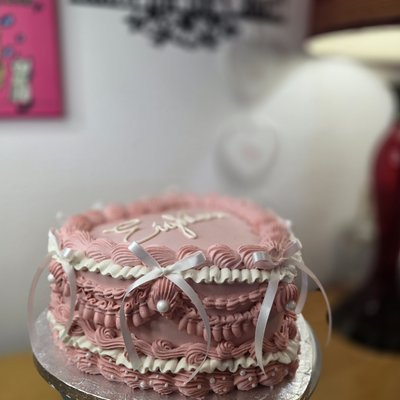 Heart Cake 12 Servings 