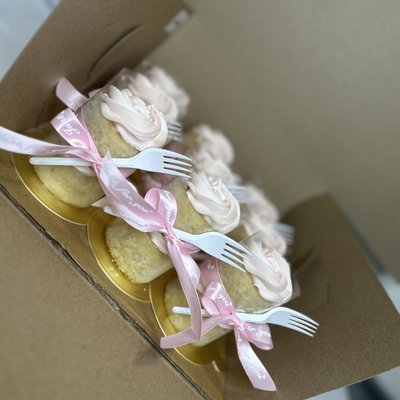 Mini 2/3 Inch Cakes 