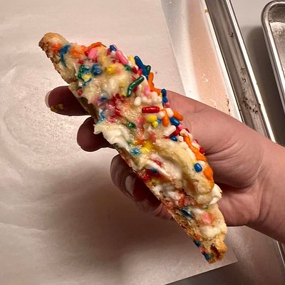 6 Oz. Cake (Buttercream Cookie)